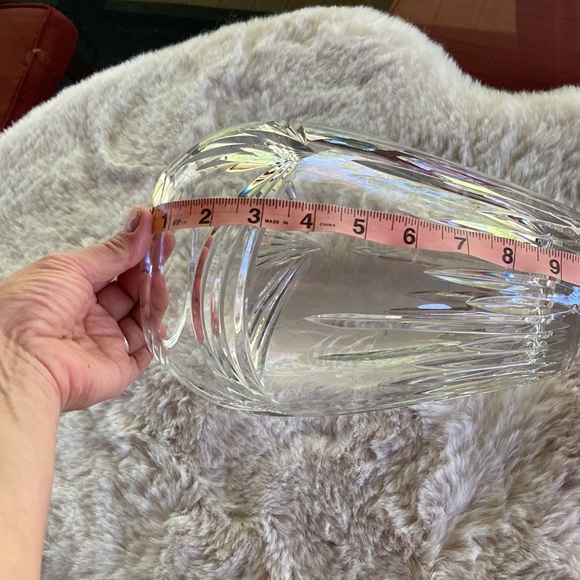 Exquisite Marquis by Waterford Vintage Crystal Calais 10” Hand-cut Vase - Picture 14 of 15